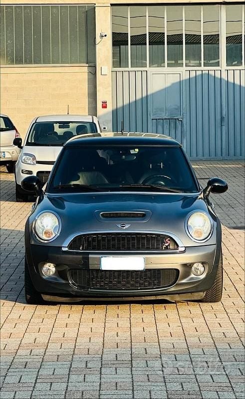 Grigio Usata 2010 Mini Cooper S Due volumi | 4490 € (Super prezzo) - Immagine 1/4