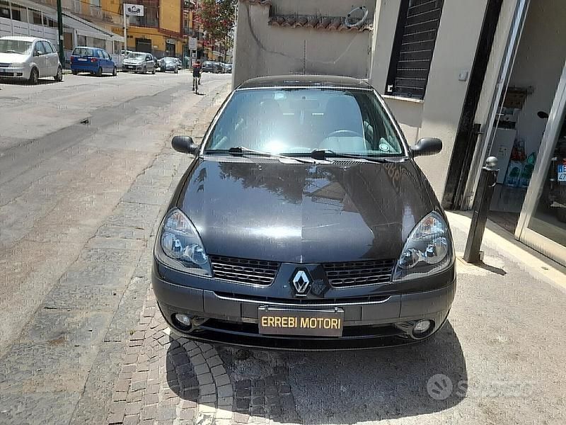 Usata Renault Clio II 58 CV (42 kW) 2003 Nero Berlina