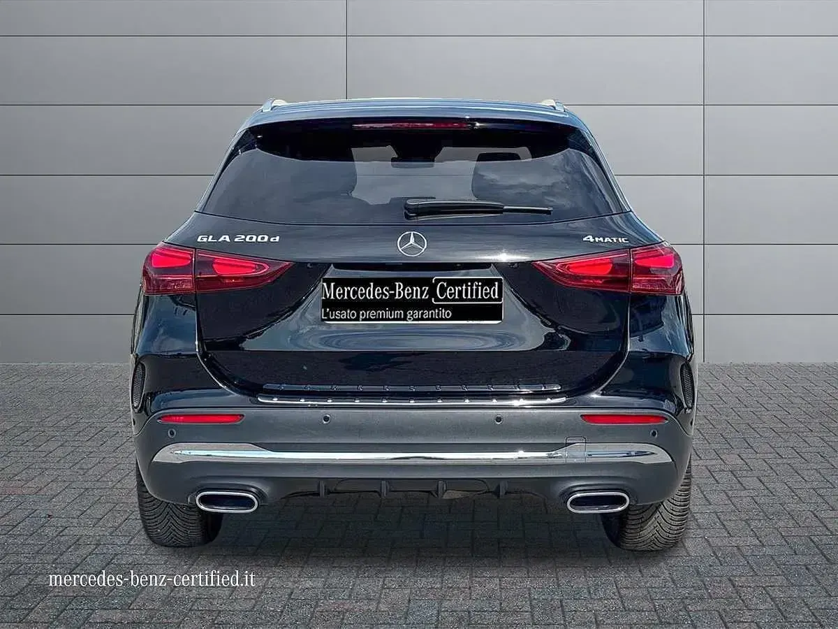 Usata Mercedes GLA200 Advanced Plus 150 CV (110 kW) 2024 Nero SUV