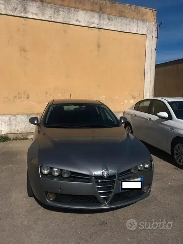 Usata Alfa Romeo 159 Progression 120 CV (88 kW) 2009 Grigio Berlina