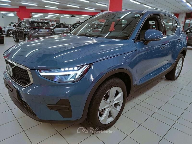 Usata Volvo XC40 163 CV (119 kW) 2024 Blu SUV
