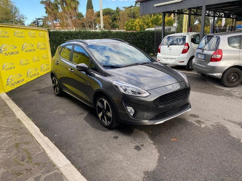 Usata Ford Fiesta Active 86 CV (63 kW) 2020 Grigio Utilitaria