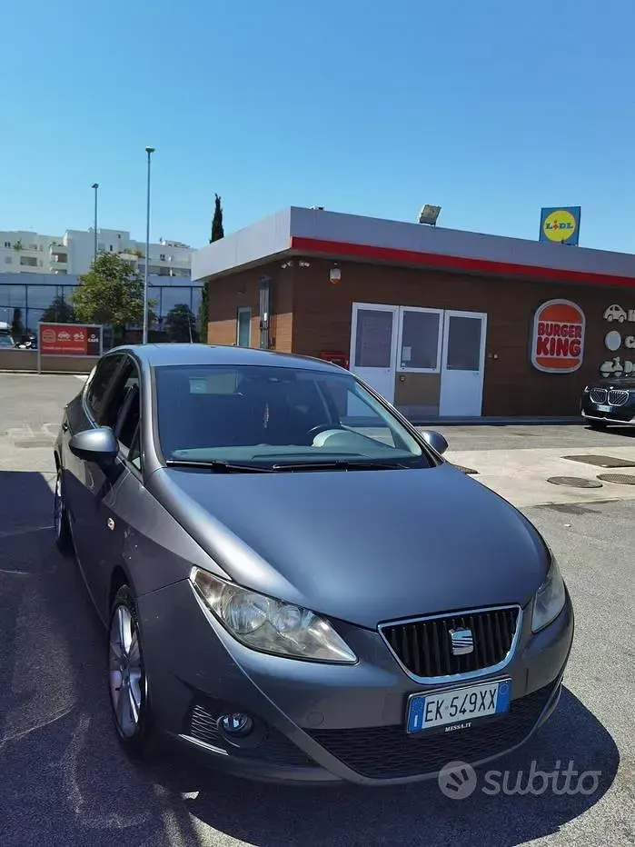 Usata Seat Ibiza Style 75 CV (55 kW) 2012 Grigio Berlina
