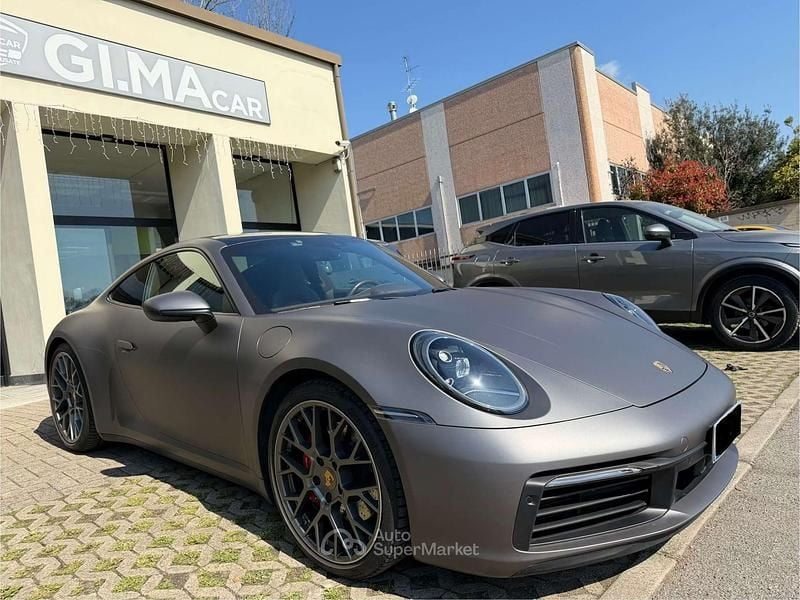 Usata Porsche 911 Carrera 4S Chrono 450 CV (330 kW) 2019 Argento gt Coupé