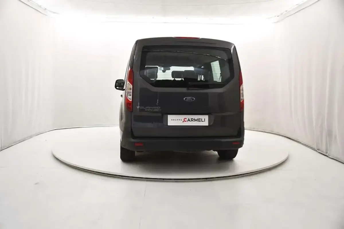 Usata Ford Tourneo 120 CV (88 kW) 2019 Grigio Furgone