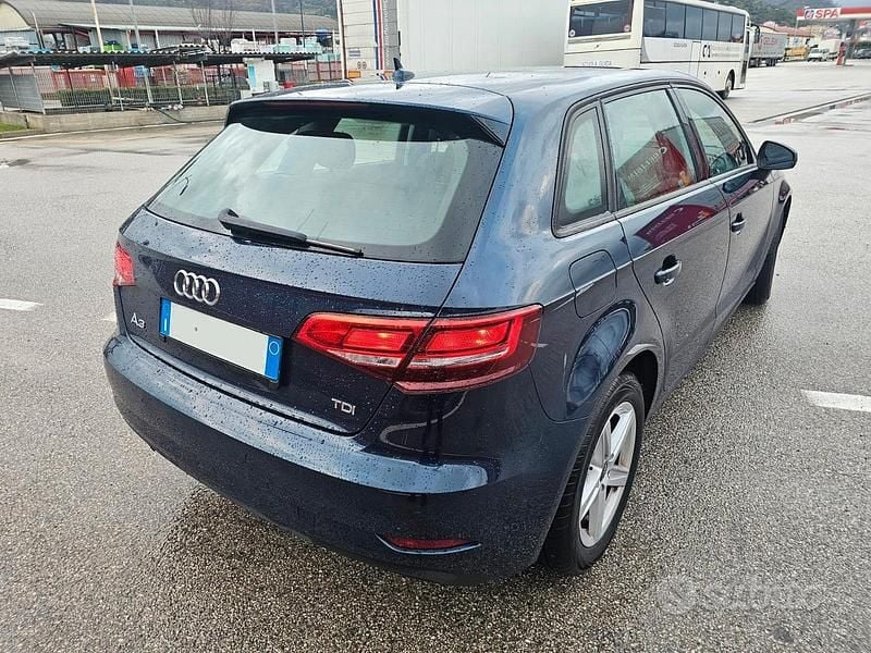 Usata Audi A3 Sport 116 CV (85 kW) 2018 Blu Berlina