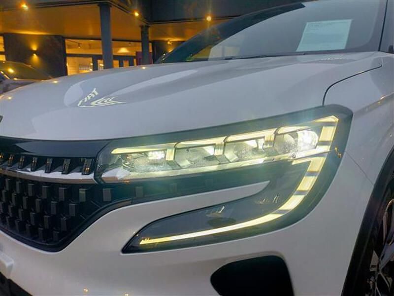 Gebraucht Renault Austral Techno 200 PS (147 kW) 2023 Weiß SUV
