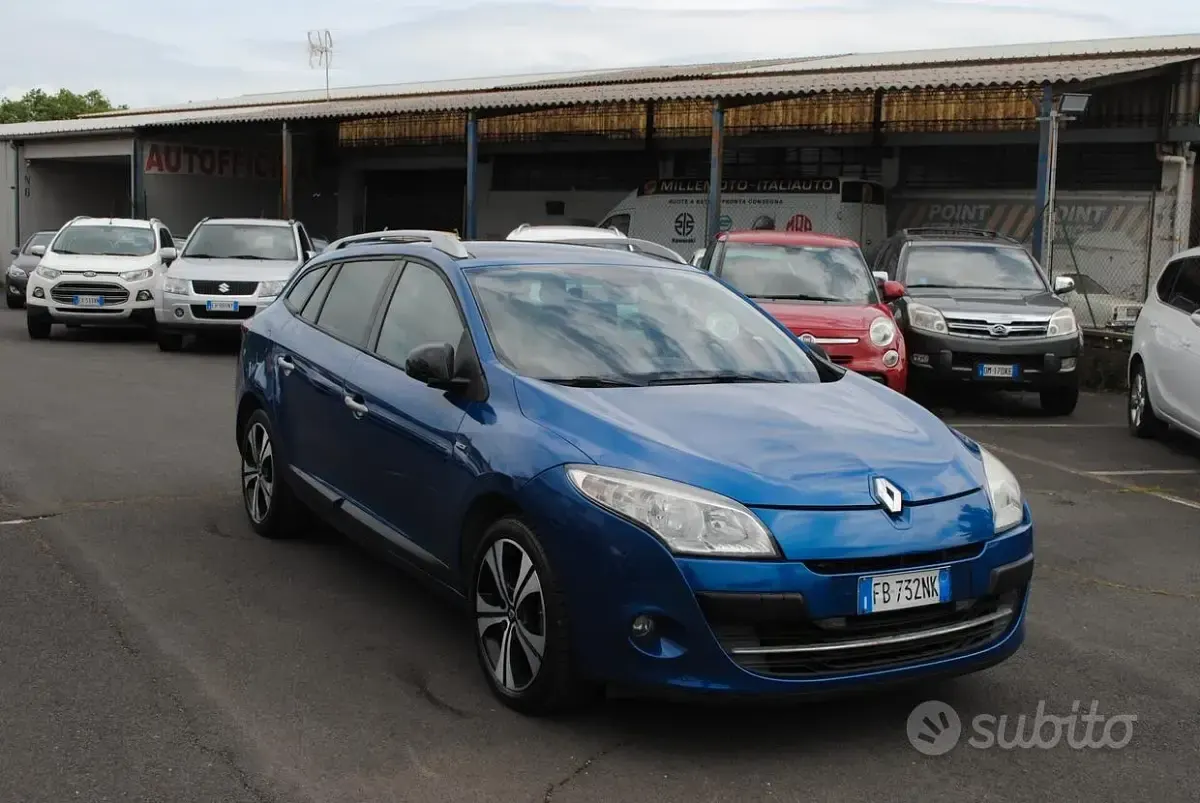 Usata Renault Mégane GrandTour 110 CV (80 kW) 2016 Blu Station wagon