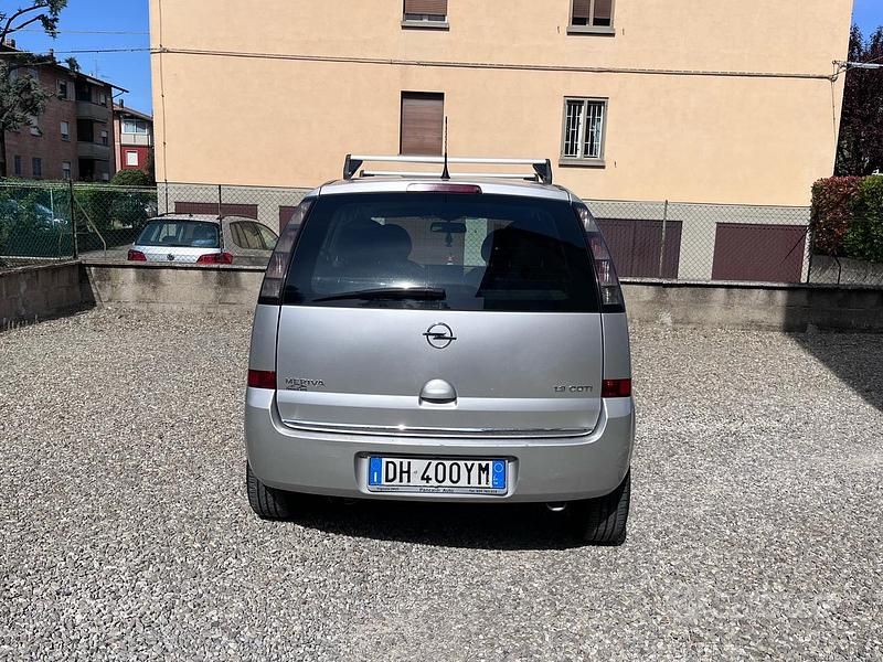 Occasion Opel Meriva 75 ch (55 kW) 2007 Gris Monospace