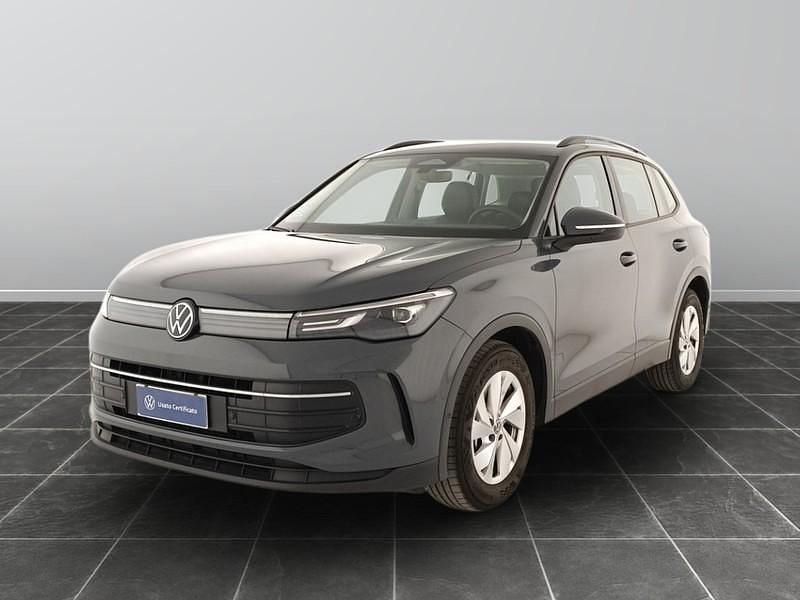 Grigio Usata 2024 VW Tiguan Life SUV | 36.900 € (Cara) - Immagine 1/4