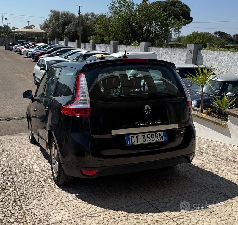 Usata Renault Scenic E-Tech Dynamique 130 CV (95 kW) 2009 Nero SUV