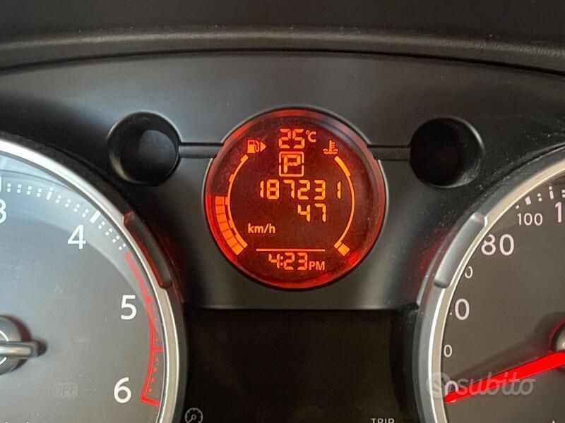 Usata Nissan Qashqai 140 CV (102 kW) 2008 Grigio SUV