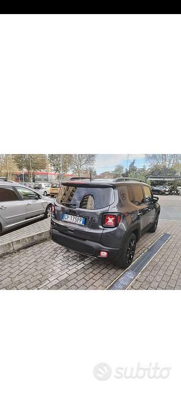 Usata Jeep Renegade 130 CV (95 kW) 2023 Grigio SUV