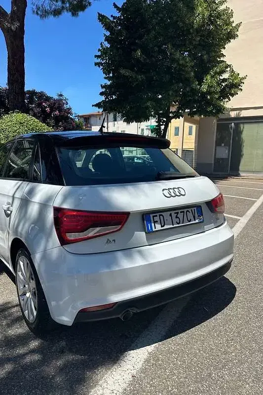 Usata Audi A1 Sportback Admired 116 CV (85 kW) 2016 Bianco Utilitaria