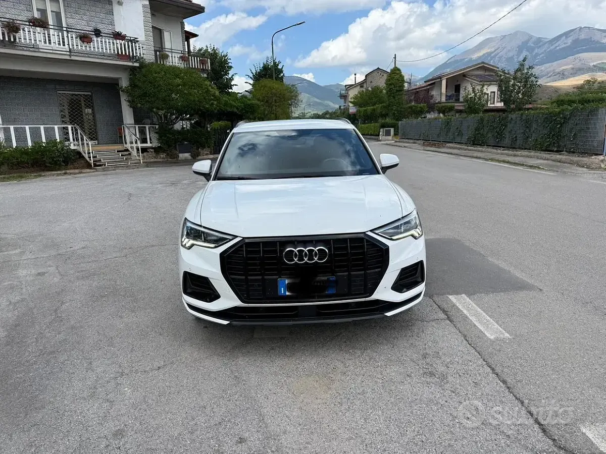 Usata Audi Q3 Ambiente 150 CV (110 kW) 2020 Bianco SUV
