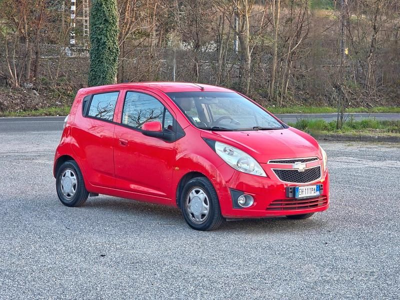 Usata Chevrolet Spark LS 67 CV (49 kW) 2011 Rosso Utilitaria