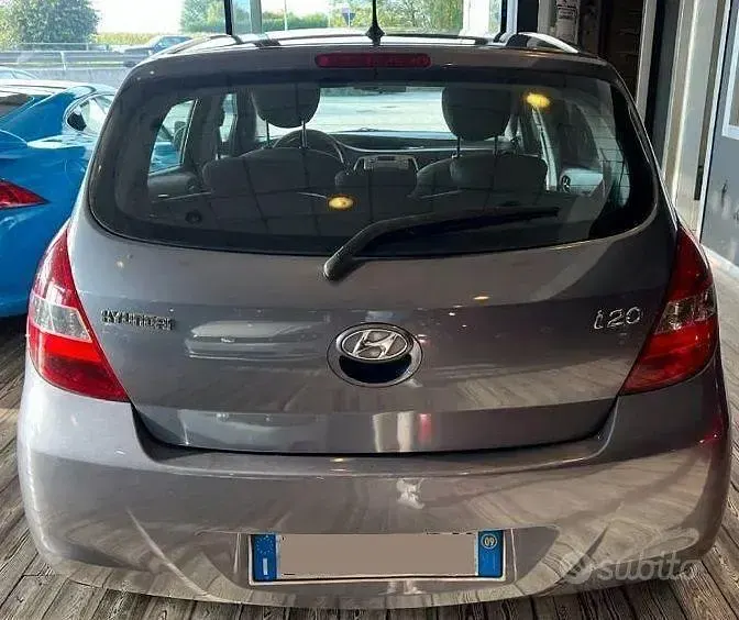 Usata Hyundai i20 78 CV (57 kW) 2009 Grigio Utilitaria