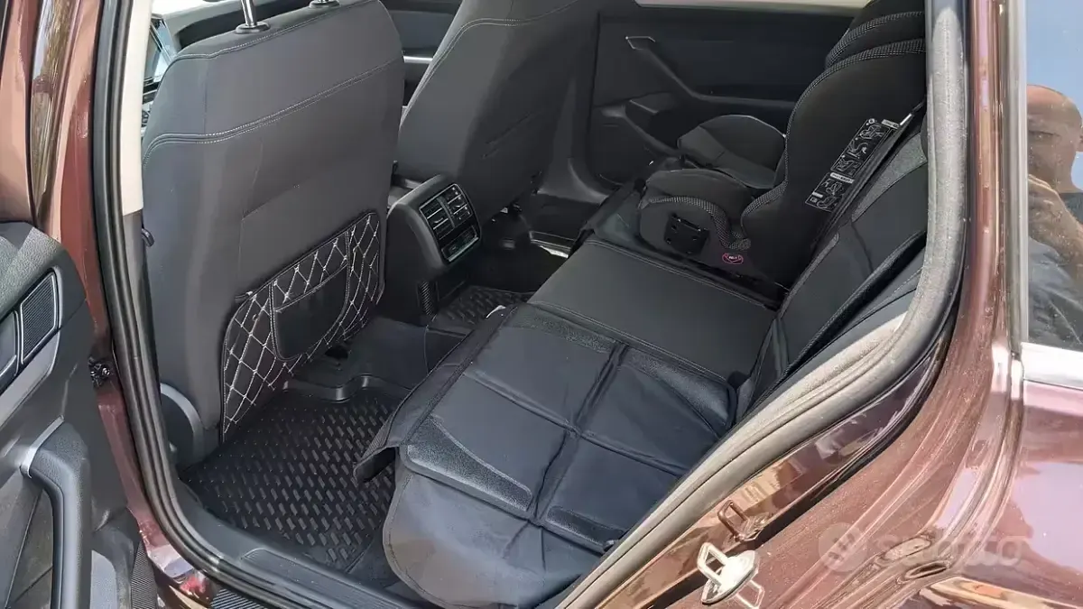 Usata VW Passat 150 CV (110 kW) 2018 Rosso Station wagon
