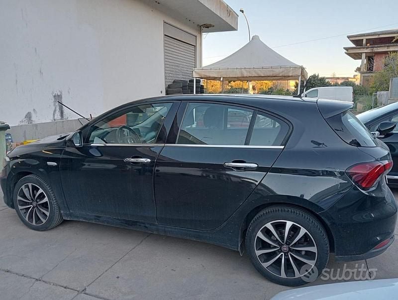Usata Fiat Tipo 120 CV (88 kW) 2018 Nero Berlina