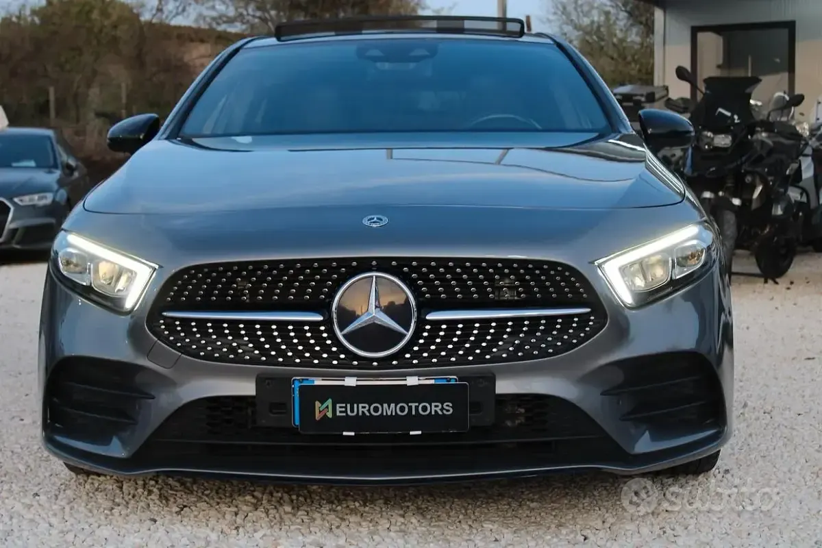 Usata Mercedes A200 Premium 150 CV (110 kW) 2020 Grigio Berlina