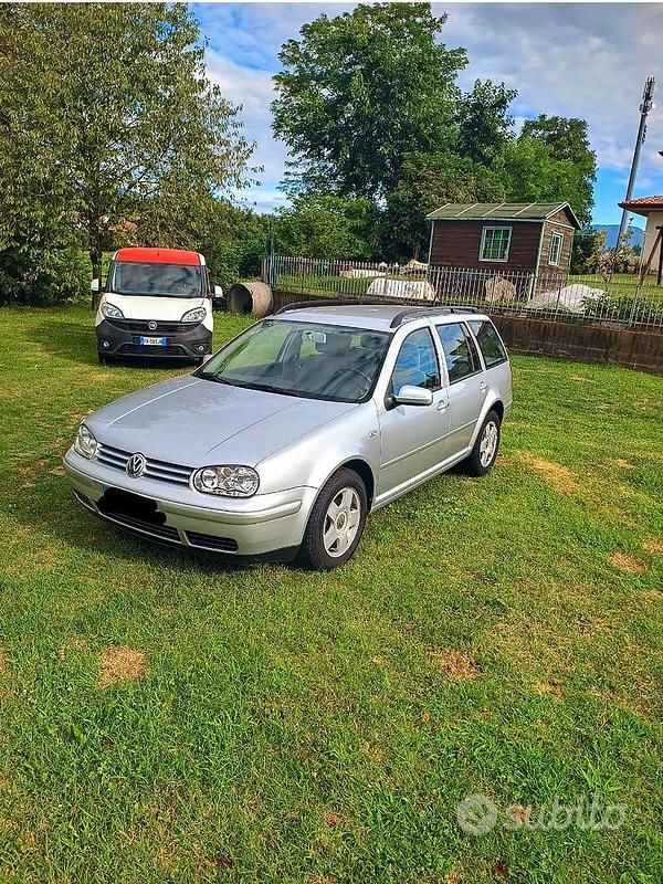 Usata VW Golf IV Highline 105 CV (77 kW) 2001 Argento Station wagon