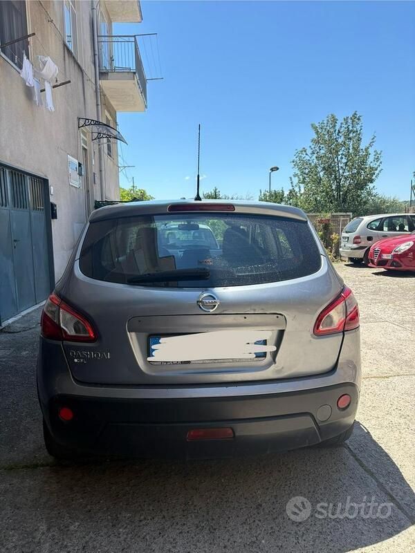Usata Nissan Qashqai 2010 Grigio SUV