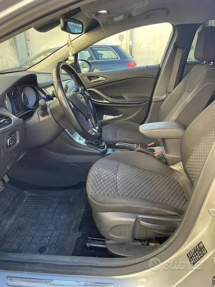Usata Opel Astra 95 CV (69 kW) 2017 Grigio Berlina