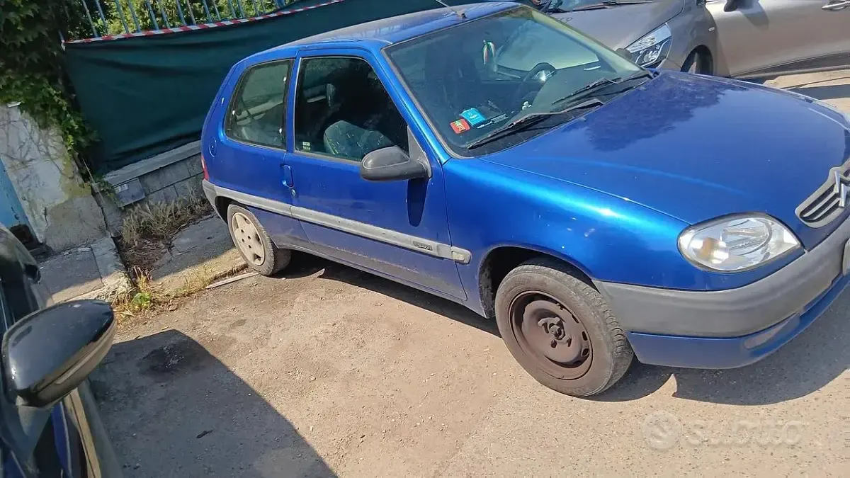 Usata Citroën Saxo 60 CV (44 kW) 2001 Bluazzurro Utilitaria