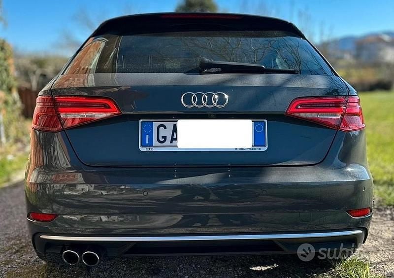 Usata Audi A3 Design 150 CV (110 kW) 2018 Grigio Berlina