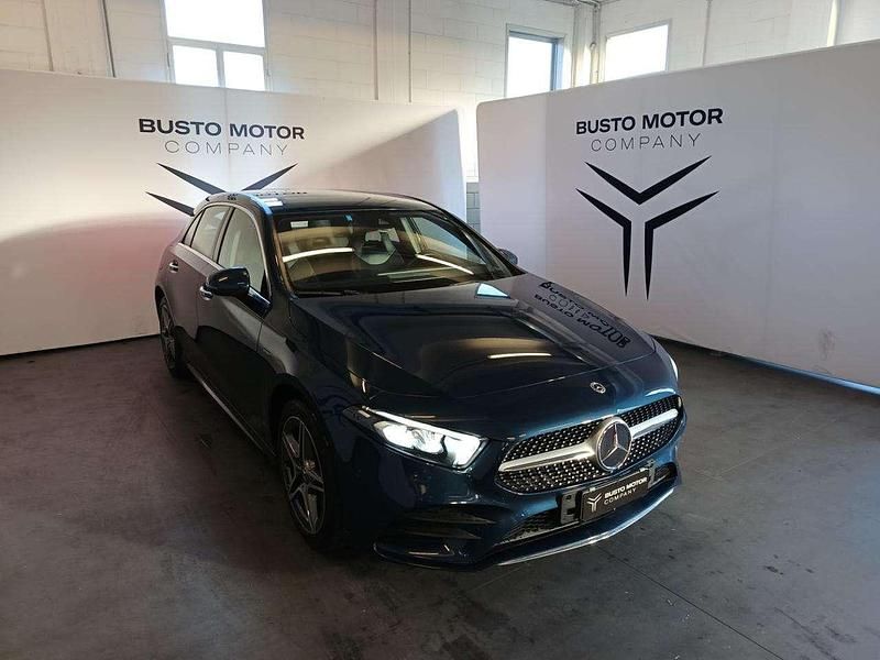 Blu / metallizzato Usata 2021 Mercedes A250 Tre volumi | 23.990 € (Buon prezzo) - Immagine 1/4