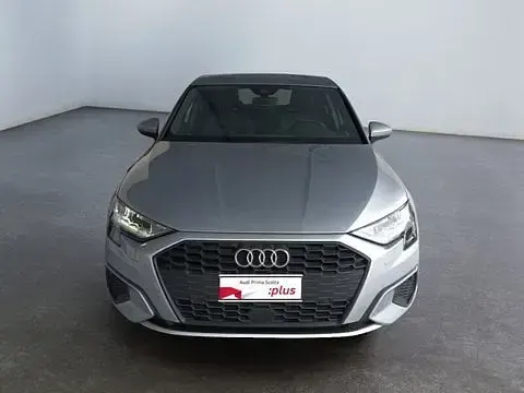 Usata Audi A3 Sportback Business 116 CV (85 kW) 2023 Argento Utilitaria