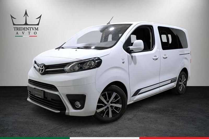 Bianco Usata 2017 Toyota Proace Luxury Monovolume | 19.672 € (Buon prezzo) - Immagine 1/4