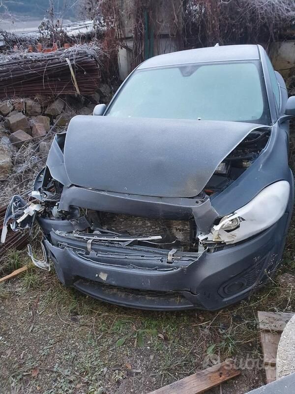 Usata 2011 Volvo C30 Due volumi | 2000 € (Super prezzo) - Immagine 1/4