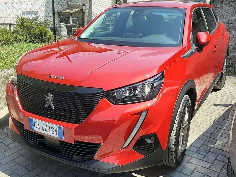 Usata Peugeot 2008 Active 131 CV (96 kW) 2020 Rosso SUV