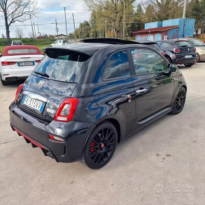 Usata Abarth 595 Pista 160 CV (117 kW) 2017 Nero Berlina