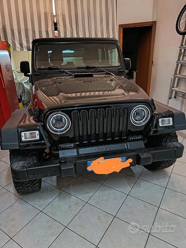 Usata Jeep Wrangler 177 CV (130 kW) 2002 Nero SUV