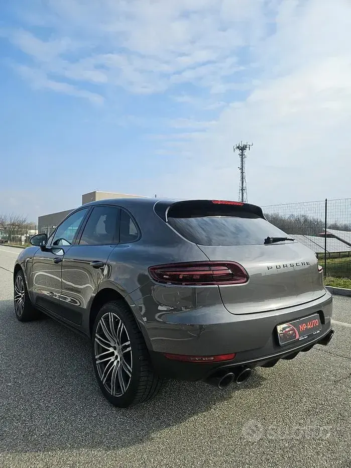 Usata Porsche Macan 252 CV (185 kW) 2018 Grigio SUV