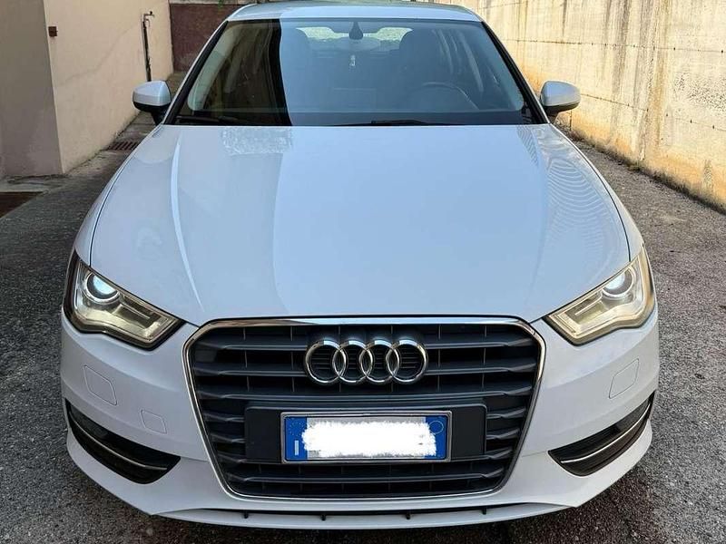 Usata Audi A3 Ambition 105 CV (77 kW) 2013 Bianco Berlina