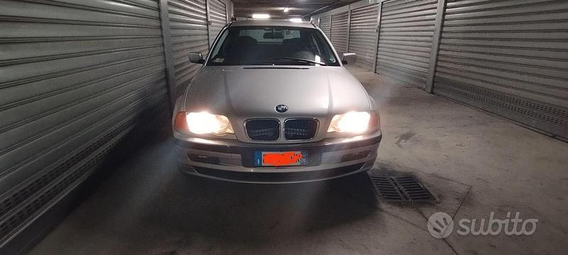 Usata BMW 2000 2000 Grigio Berlina