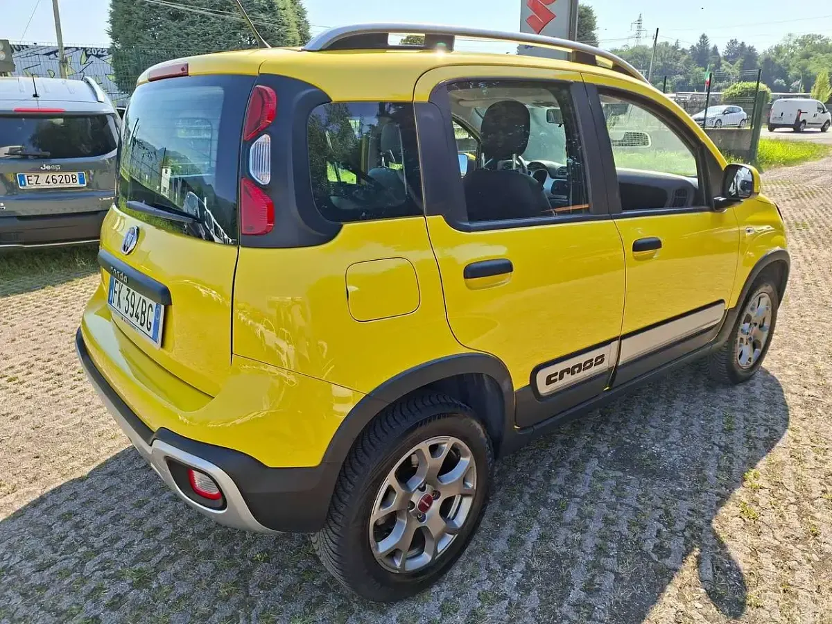 Usata Fiat Panda Cross Cross 95 CV (69 kW) 2017 Giallo Utilitaria