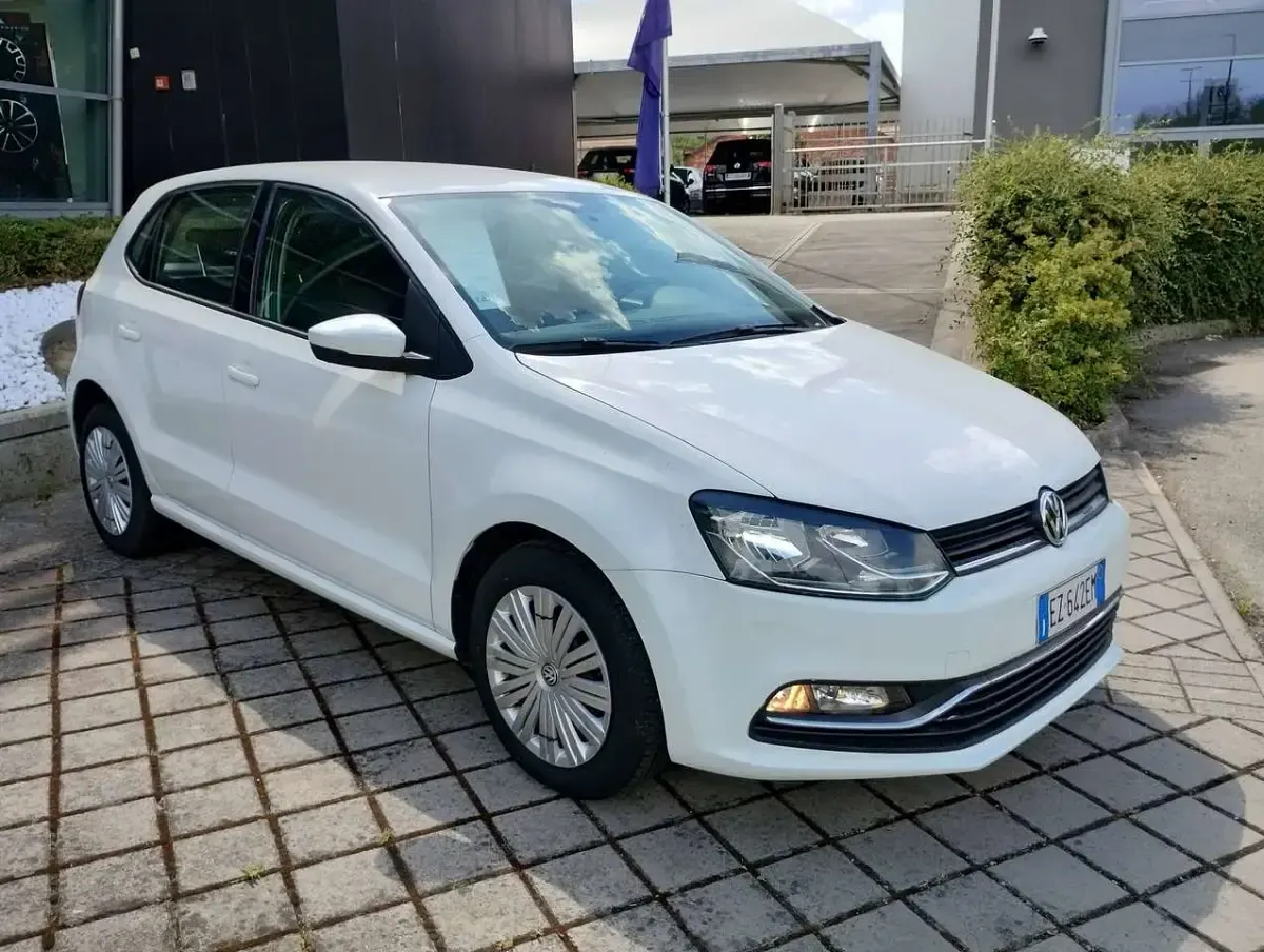 Usata VW Polo 75 CV (55 kW) 2015 Bianco Berlina