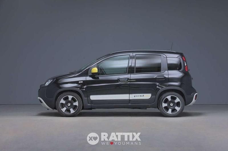 Usata Fiat Panda Cross Cross 70 CV (51 kW) 2025 Nero cinema Utilitaria