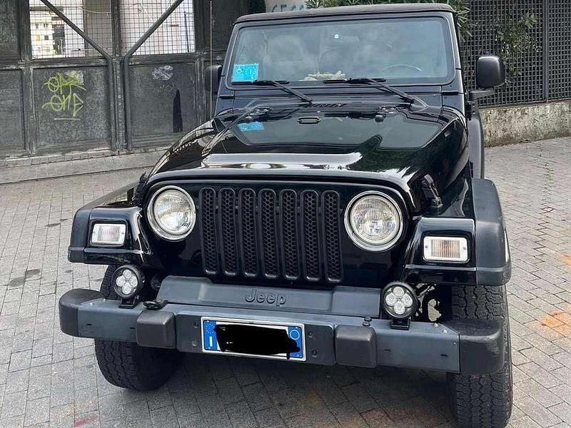 Usado Jeep Wrangler Sport 143 HP (105 kW) 2004 Preto SUV