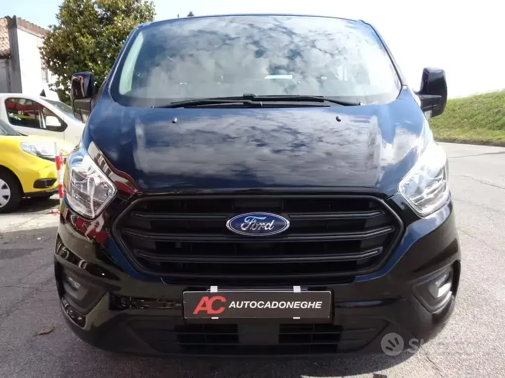 Usata Ford Transit Custom 131 CV (96 kW) 2022 Nero Monovolume