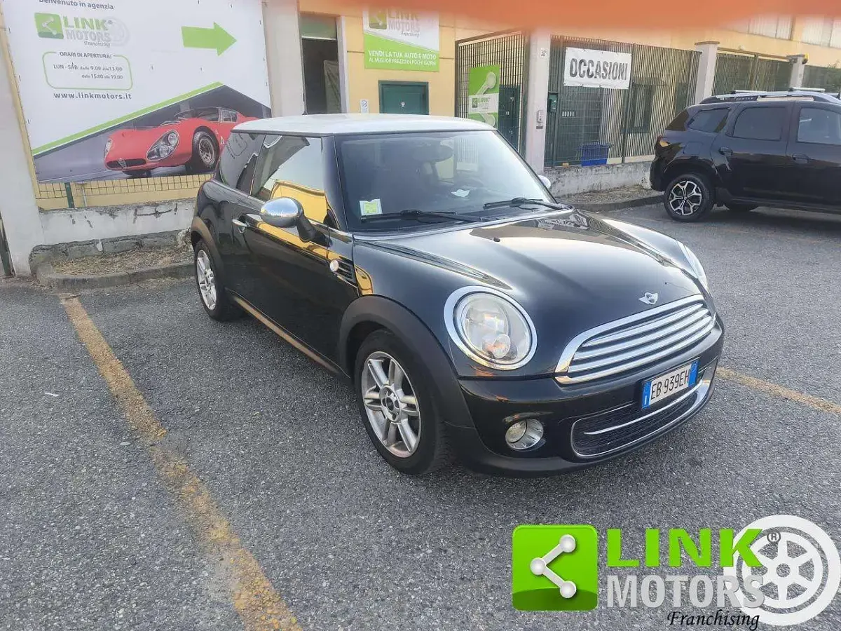 Usata Mini Cooper D 111 CV (81 kW) 2011 Nero Utilitaria