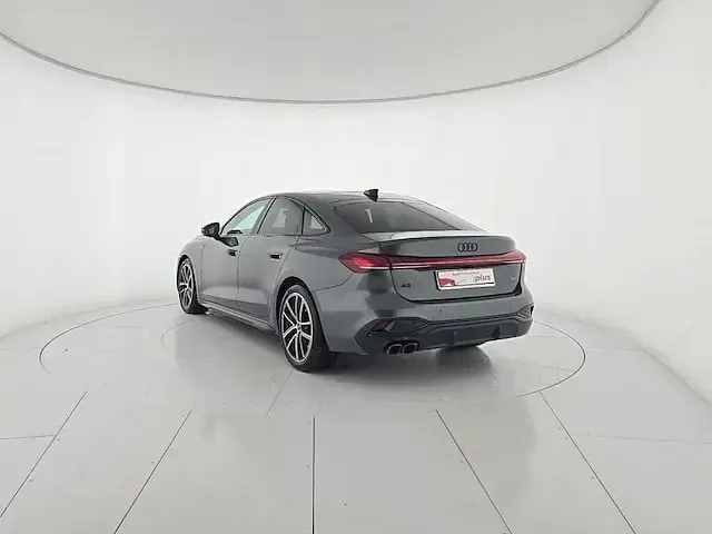 Usata Audi A5 S-Line 204 CV (150 kW) 2025 Grigio Berlina
