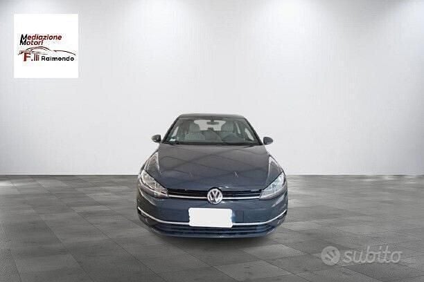 Second-hand VW Golf VII 116 CP (85 kW) 2019 Gri Berlinǎ