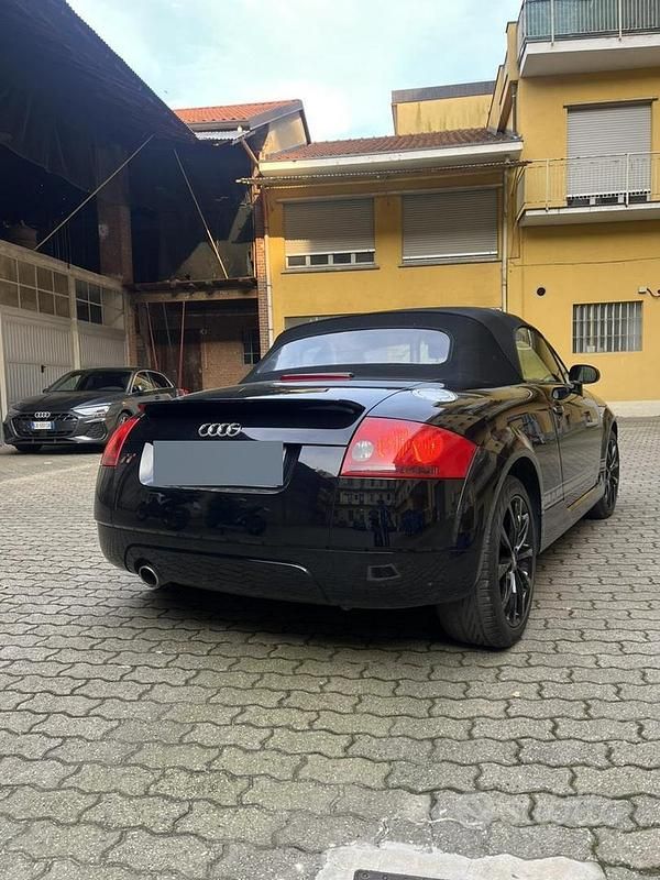 Usata Audi TT 179 CV (131 kW) 2004 Nero Coupé