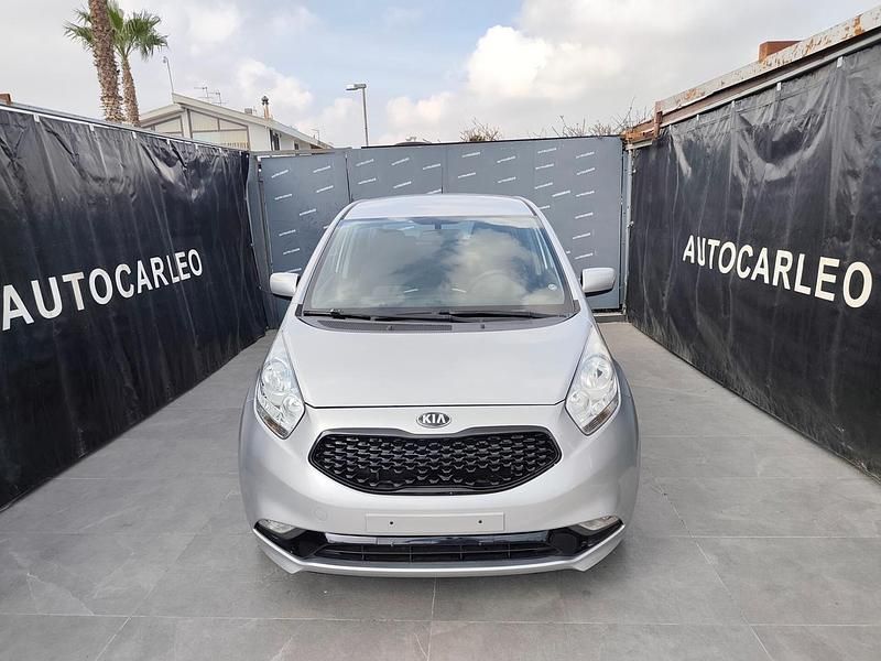 Usata Kia Venga 90 CV (66 kW) 2014 Argento Utilitaria