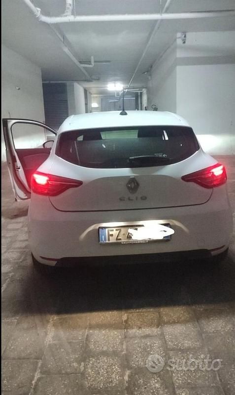 Bianco Usata 2020 Renault Clio V Due volumi | 11.200 € (Ottimo prezzo) - Immagine 1/4